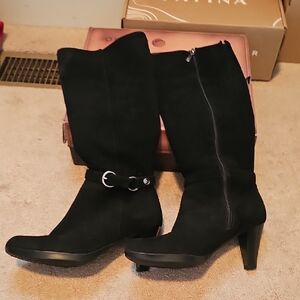 Blondo Black Heeled Boots